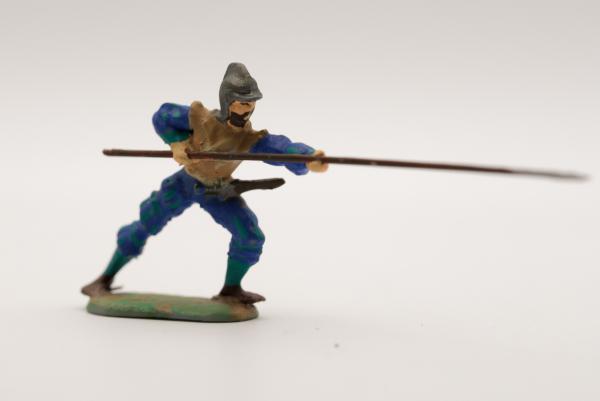 Landsknecht stabbing with French helmet